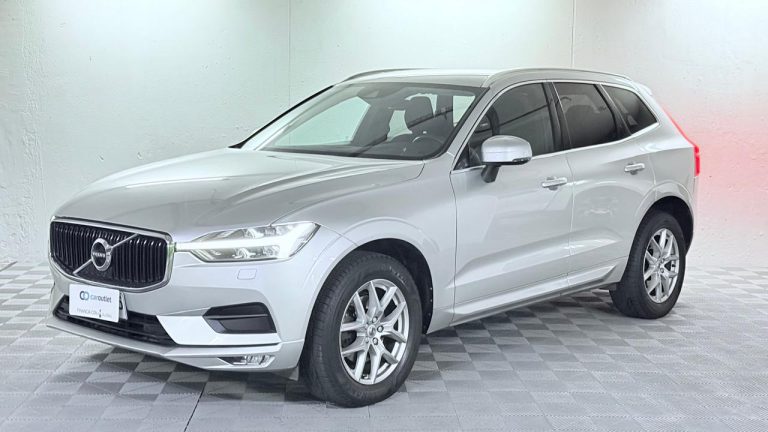 VOLVO XC60 T5 MOMENTUM 4X4 2.0 AUT
