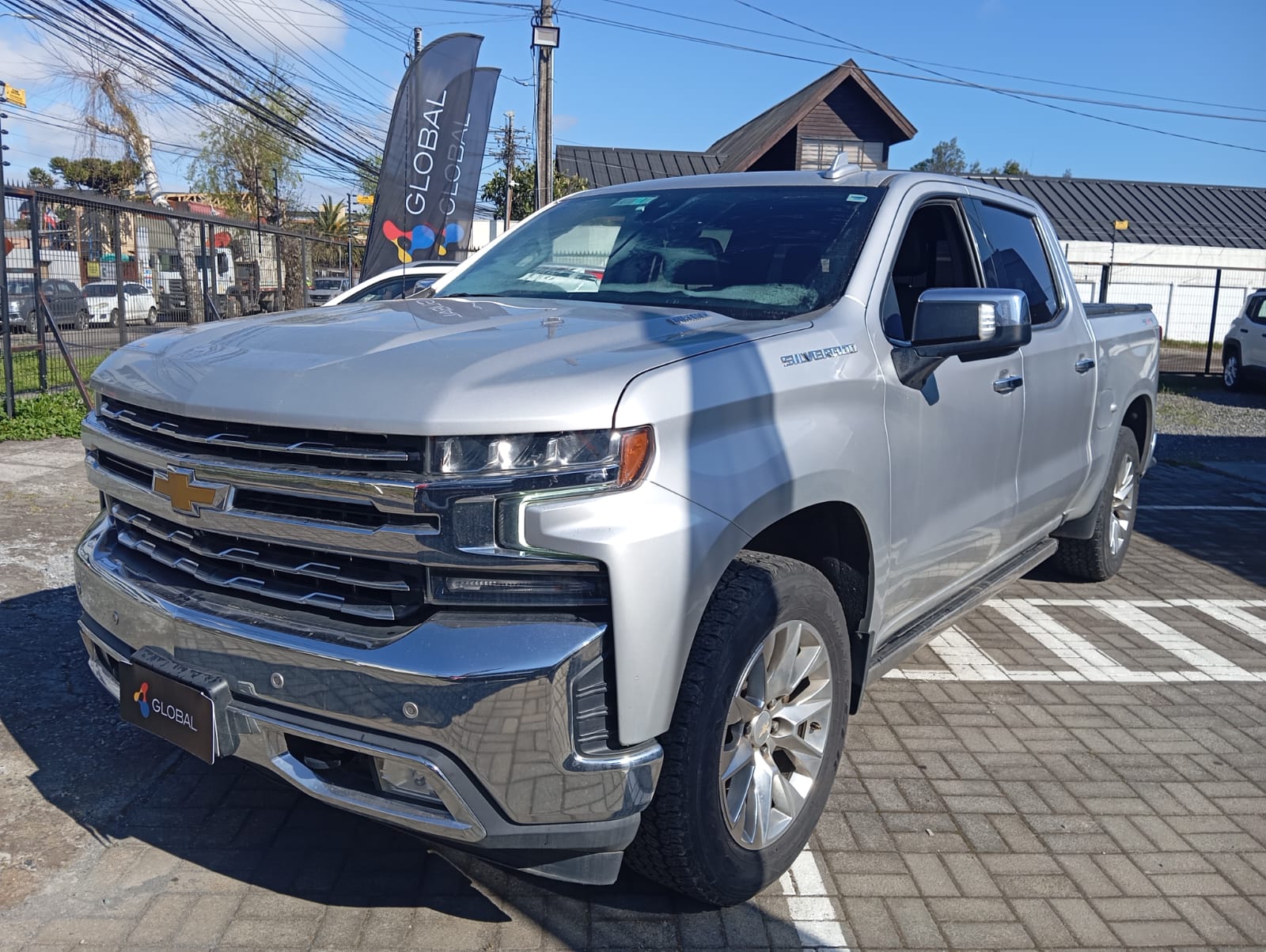 Chevrolet Silverado CC LTZ 4X4 3.0 AUT 2022, foto 1 de 14