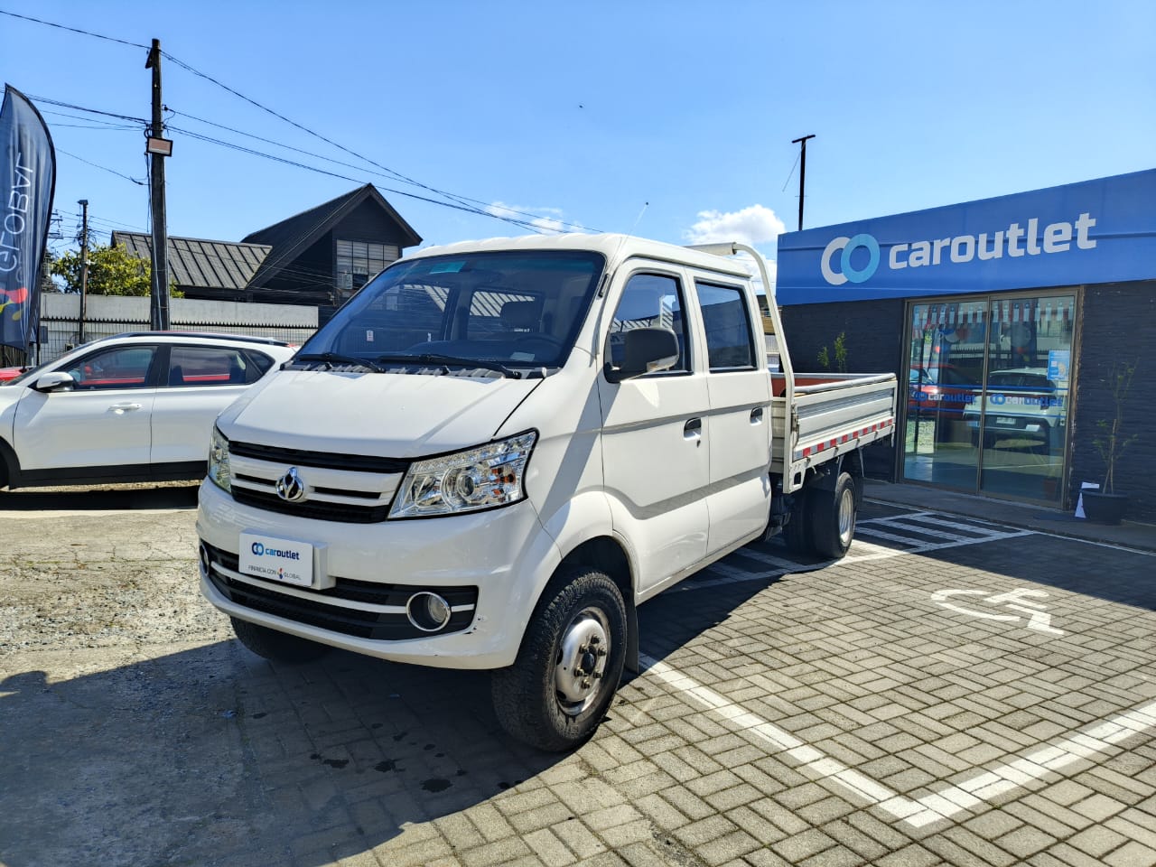 Kyc X5 PLUS 1.8 2022, foto 1 de 10