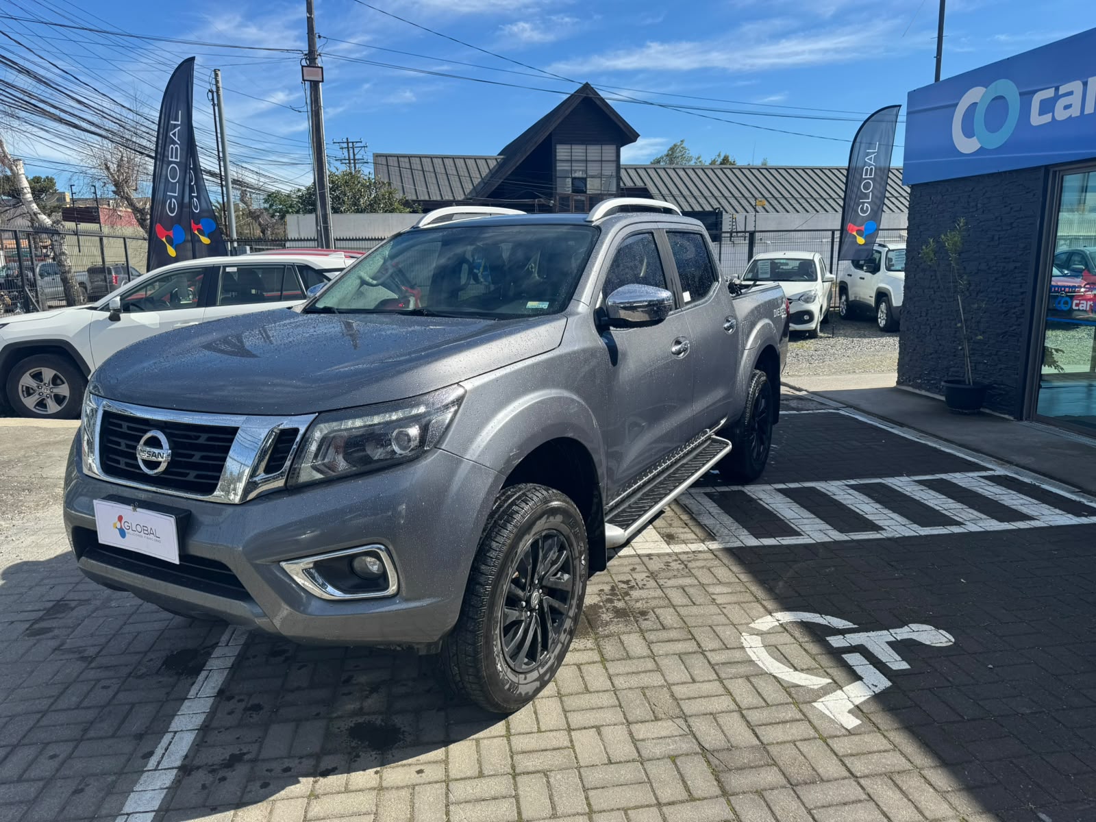 Nissan Np300 NAVARA DCAB 4X4 2.3 2020, foto 1 de 10