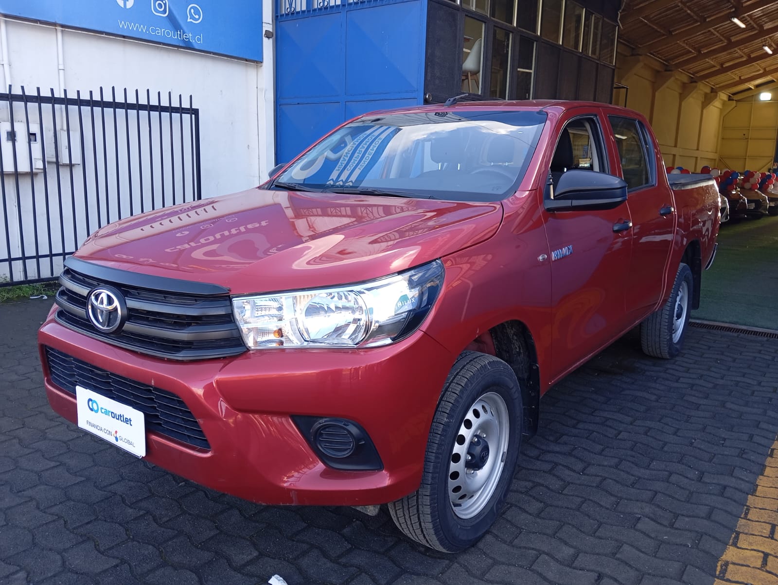Toyota Hilux DCAB MT 4X4 2.4 2024, foto 1 de 13