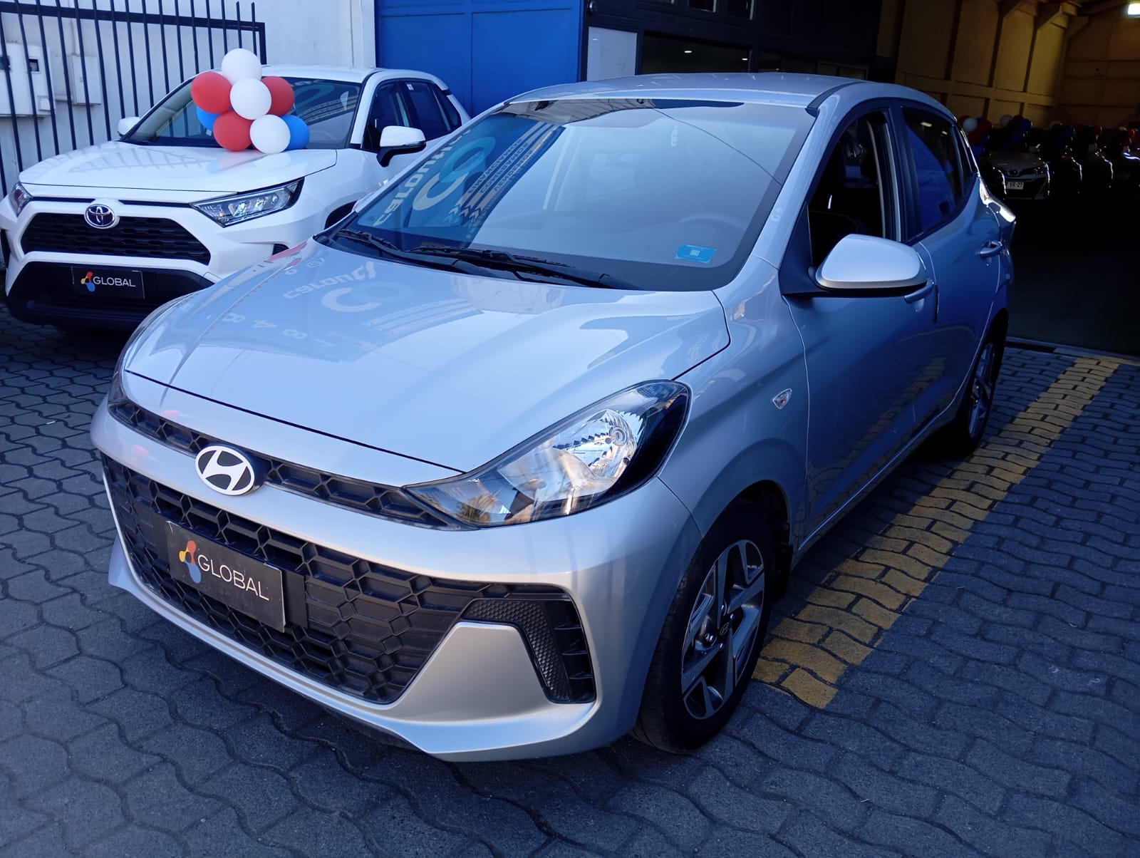 Hyundai Grand I10 SDN 1.2 2025, foto 1 de 12