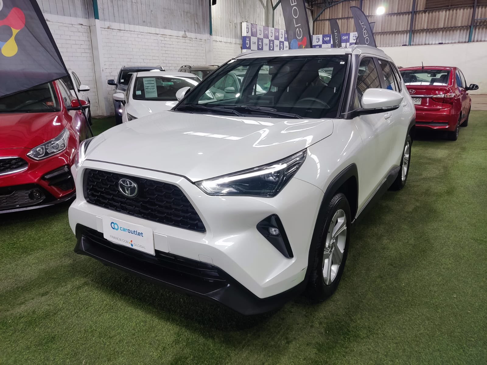 Toyota Yaris CROSS 1.5 2025, foto 1 de 14